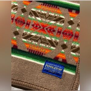 Vintage Pendleton Chief Joseph / Beaver State Virgin Wool Throw Lap Blanket Cozy